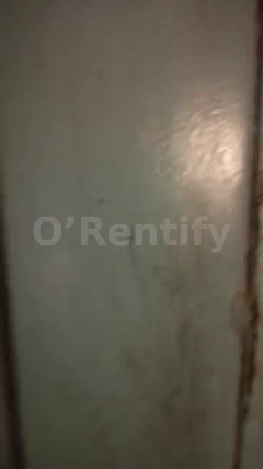 *Just out, Shop with Toilet inside For Rent*  A Shop with personal Toilet  To Let on Hussey Road opp Yabatech, WAEC B/St photo 2