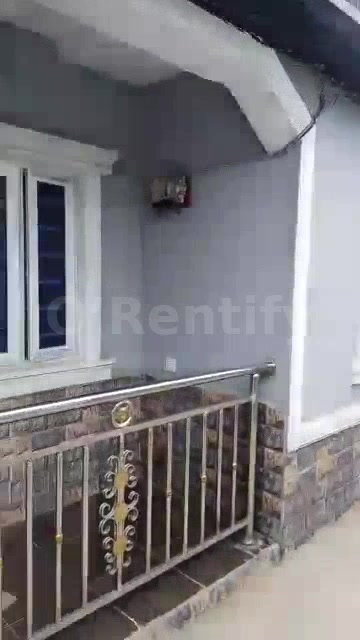 A ROOM and parlor SELF CONTAIN Available for rent photo 2