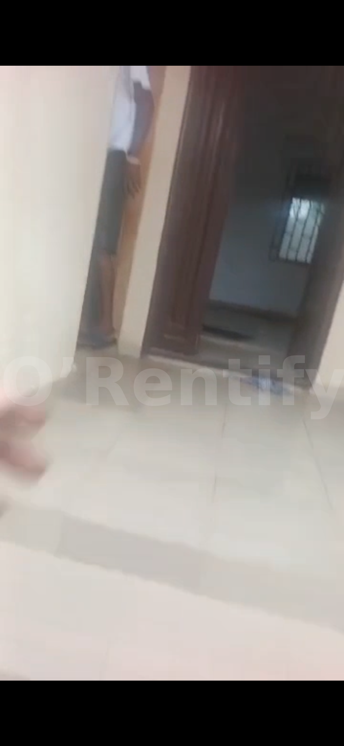 Room and parlor self con at shagari estate photo 5