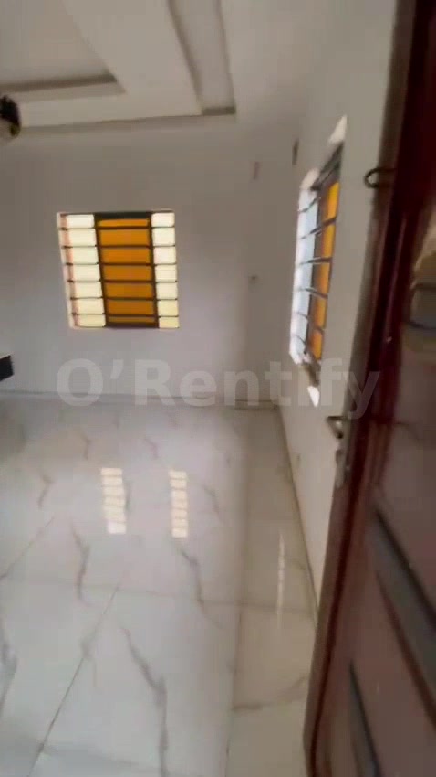 Executive, very decent, standard and nice units of superb, spacious and exquisitely finished ROOMSELF CON at OFF MARKET