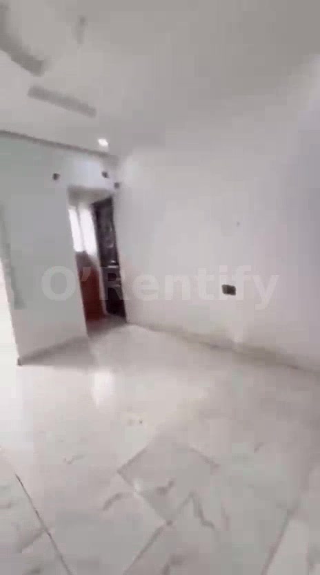 BASH ✌️   📍MADE JUST FOR YOU  Direct to mandate  Nice ROOMSELF CON, upstairs with POP, screeded walls, personal balcony photo 6