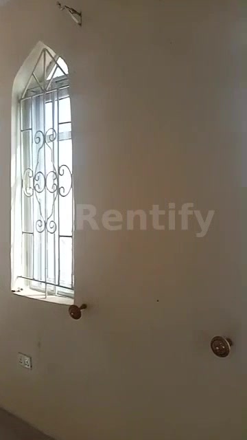 Just out 3 bedroom apartment for rent photo 2