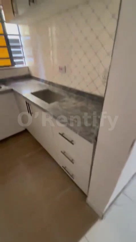 Executive, very decent, standard and nice units of superb, spacious and exquisitely finished ROOMSELF CON at OFF MARKET photo 5