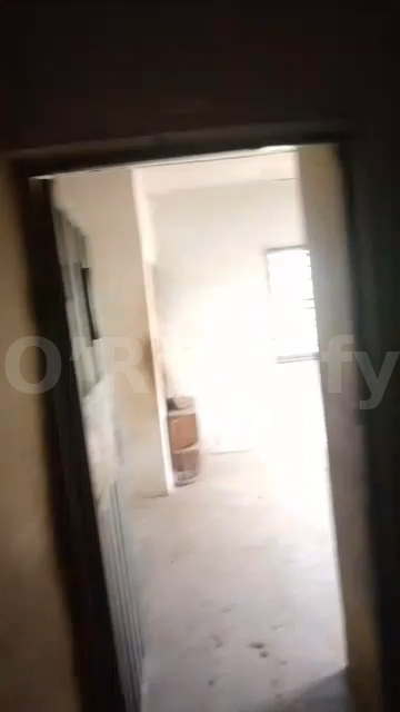 2 bedroom flat with very spacious parlor. photo 5