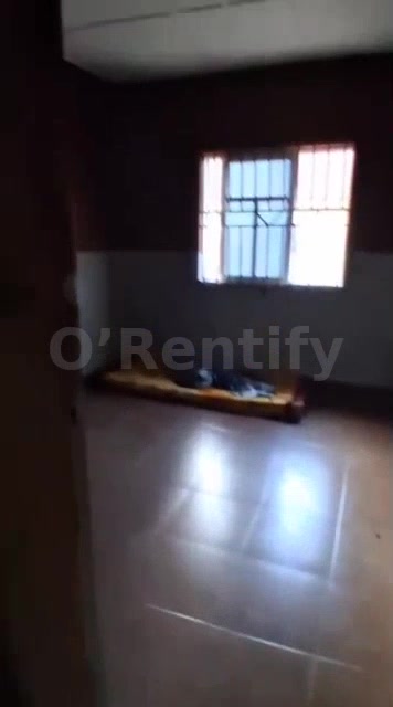 Sinale room at AWULE (at the back of School of Physical Sciences. FUTA) Neat kitchen and toilet Electricity Backup well photo 5