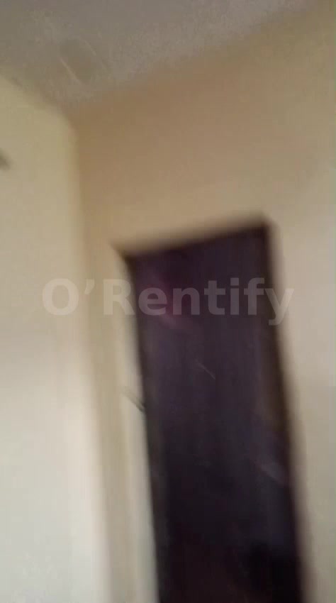 A room selfcon available at Akedeiyaloja full POP, full tiles, running water fenced and gated basic rent 300k photo 4
