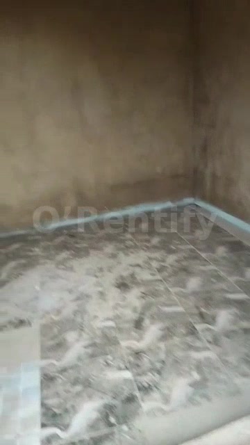 Shop close to akede