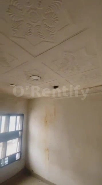Just out for Letting. !!!!! A clean and decent room selfcon apartment at alaka estate off fola agoro road yaba for 800k photo 6