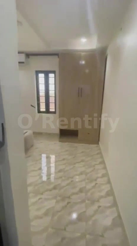 *LIVING LARGE👷🏾‍♂️* 📍Don’t scroll pass your future address  A standard up floor mini flat at akoka Yaba in a serene e photo 4