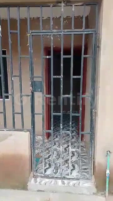 A Brand new self contain with separate prepaid metter and modern facilities to let, Rent is ₦450k without service charge photo 2