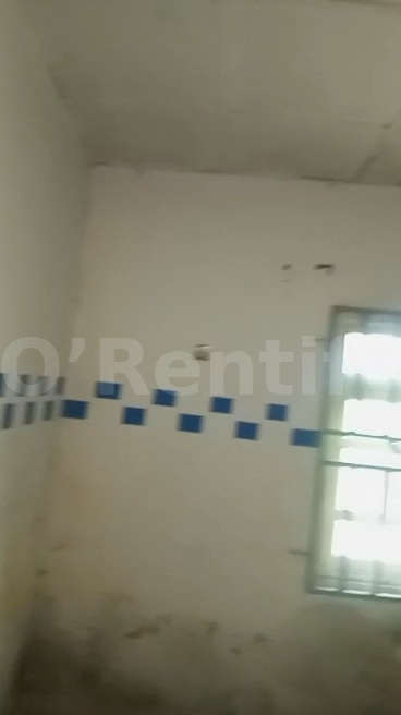 A very spacious single room is available  at permanent site in Akoko South west, Ondo
