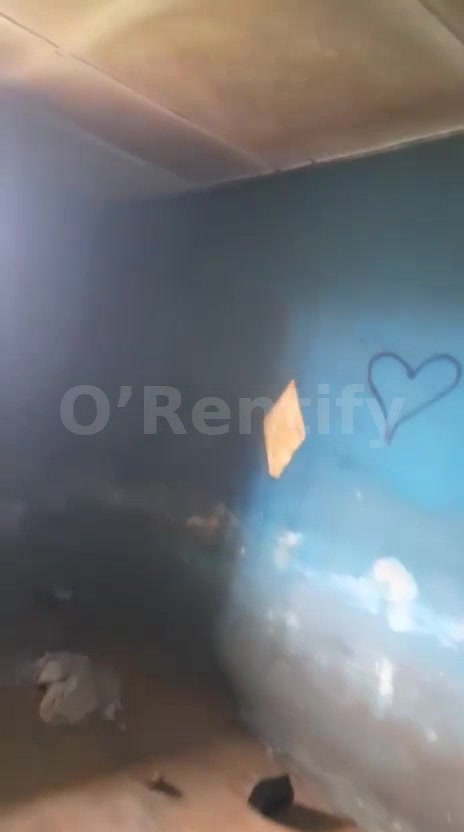 Self-contain available, around RCT, Southgate 10 mins to school Electricity Tuining water photo 2