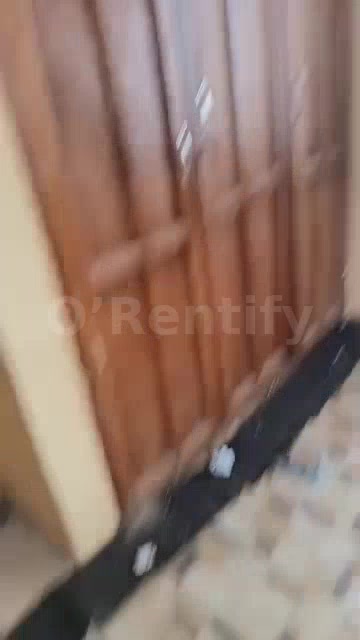 Single room available at peace avenue South gate photo 6