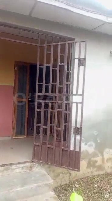 Room parlour selfcontain is available at owode llesa rent 350k running with water fully tiler kitchen cabinets paint agr photo 3