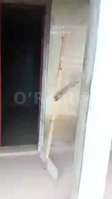 2 bedrooms flat at constain area ceiling,no running water, rent 300k, agreement 20k photo 3