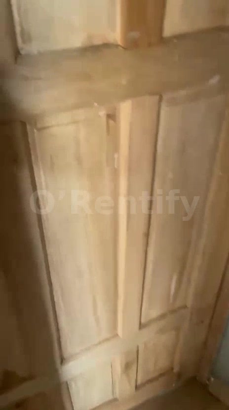A room n parlor self contained at Okutaelerinla/Leo photo 3