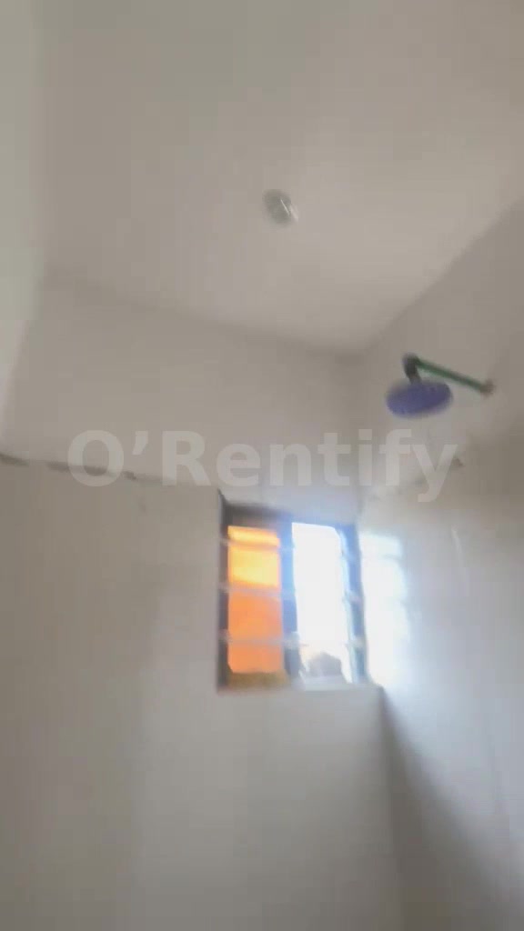 BASH ✌️   📍 MADE JUST FOR YOU   A norm room self at off odunsi BARIGA  Rent 800k  Sc 150k  Damages 100k   Just 2 units photo 6