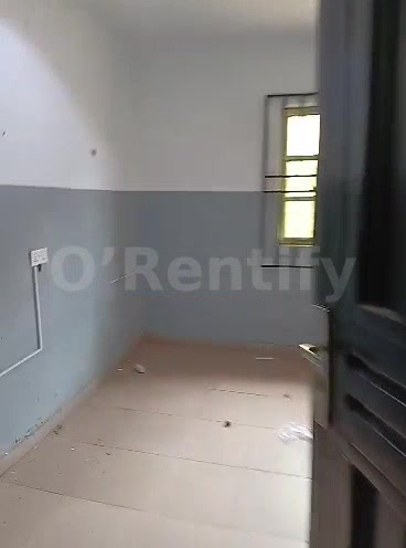 Room parlour selfcontain is available at Awokose area owode llesa rent 350k running with water fully tiler half Pop kitc photo 2