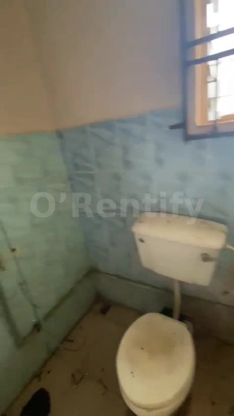 Very spacious selfcon available at futa west Gate photo 3
