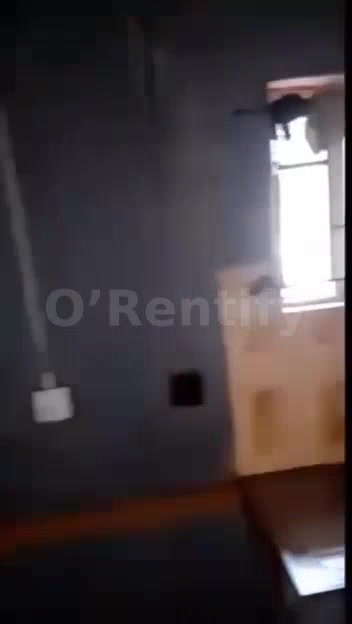 Upstairs Mini flat Akoka with borhole water gated compound easy access to third mainland bridge and Ikeja. Rent 1.3m photo 4