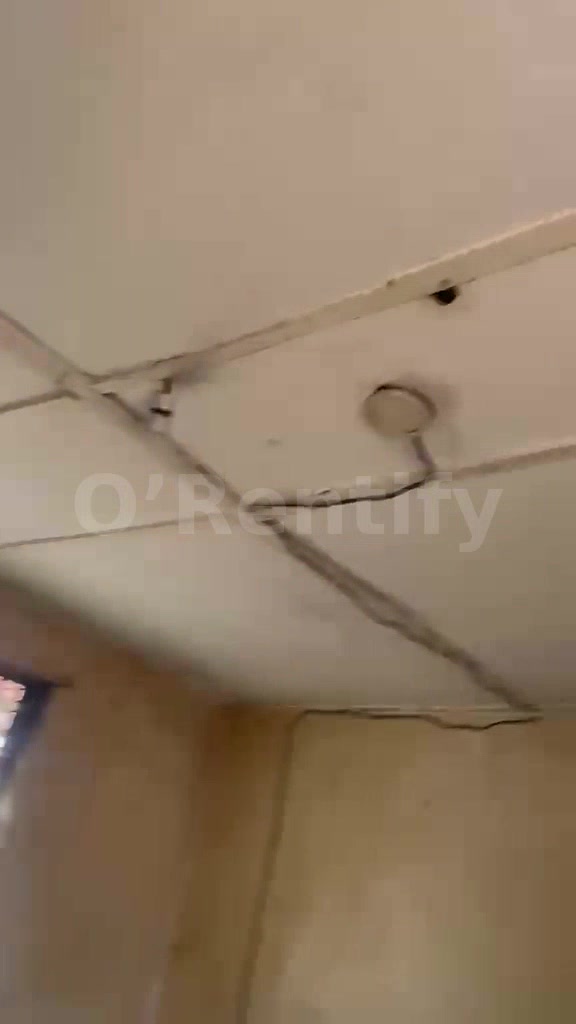 Single room just opened at Akunmi Area  Close to the road   Price photo 3
