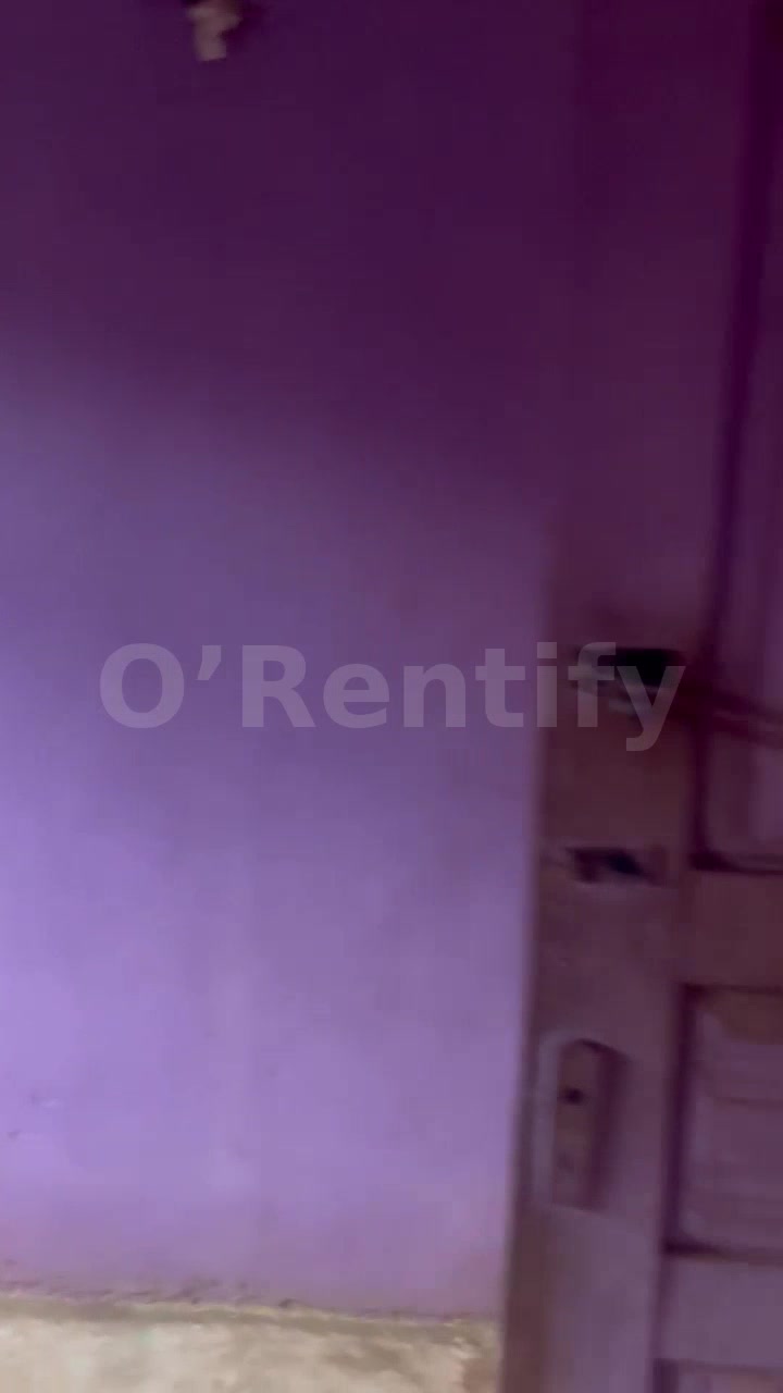 Single room available for rent photo 3