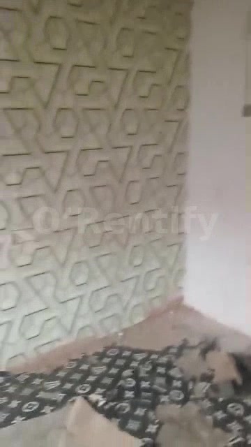 Sight a room is available at garage llesa rent 5k photo 6