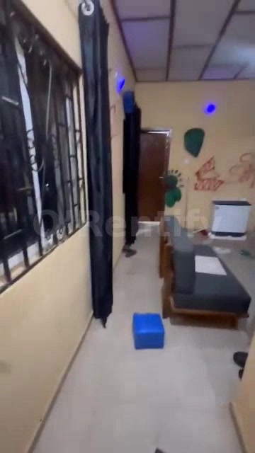 Dope room and parlour self contain is available at south aate Wardrobe Spacious Electricity Tiled Water runninc Fenced