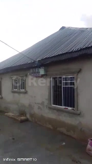2 bed room flat is available at owode llesa rent 800k running with water fully tiler full Pop fence kitchen cabinets gat photo 4