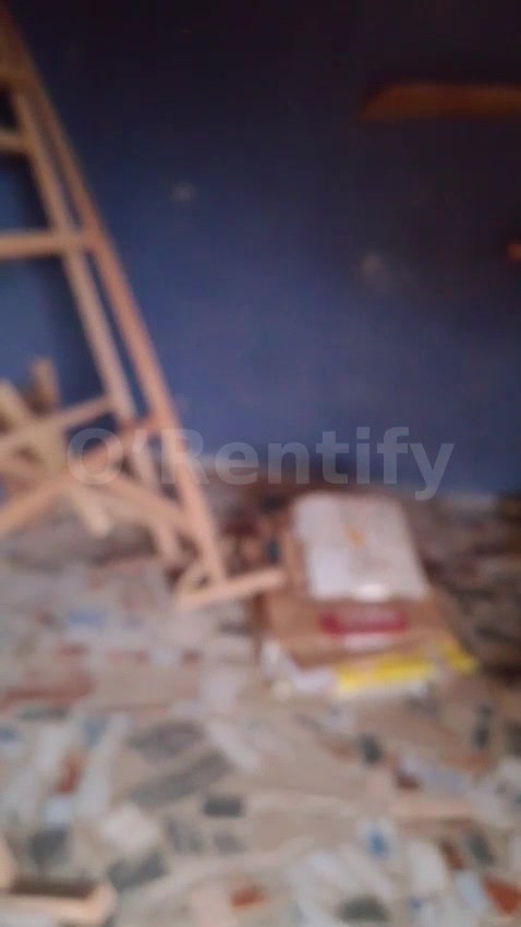 Shop is available at oke baale good for food stuff rent 6k photo 3