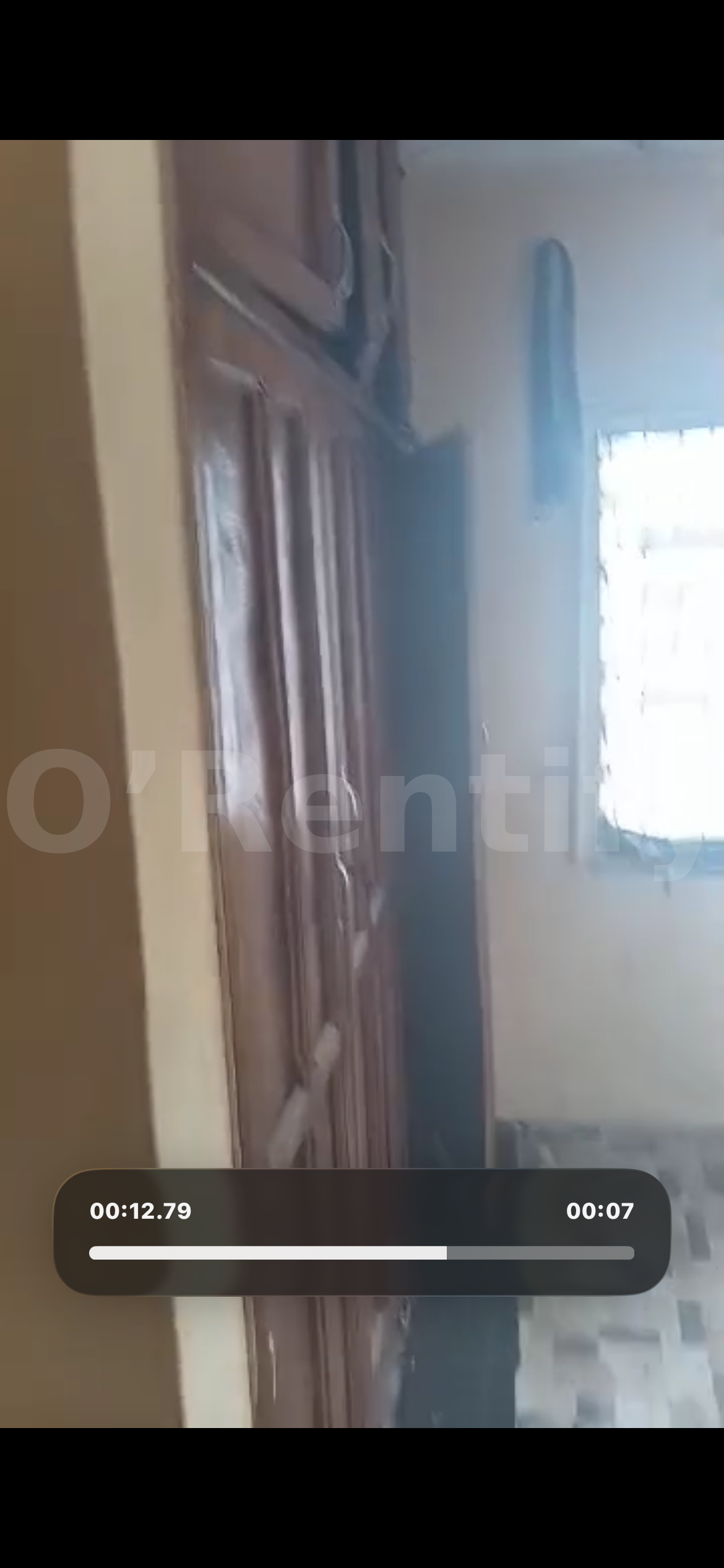 a neat spacious self con to let