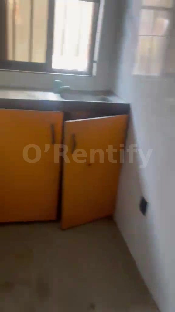 Lovely selfcon 📍Kusa off Pedro Road.  Rent:800k yearly rent photo 2